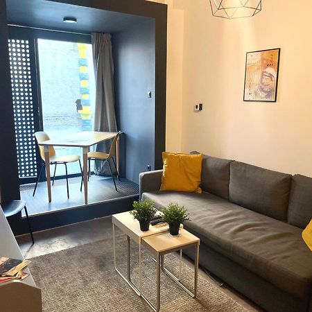 Studio Apartment By Hi5- Rottenbiller Apartment Budapest Esterno foto